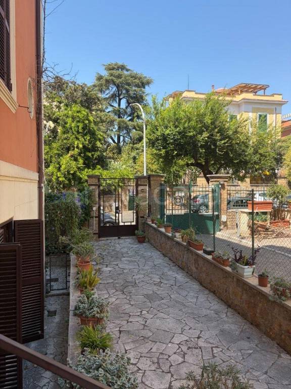 appartamento in vendita a Roma in zona Gianicolense