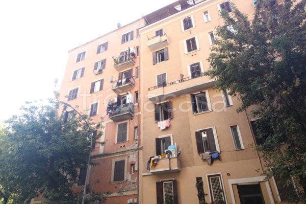 appartamento in vendita a Roma in zona Prenestino-Labicano