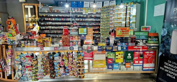 negozio in vendita a Roma in zona Collatino