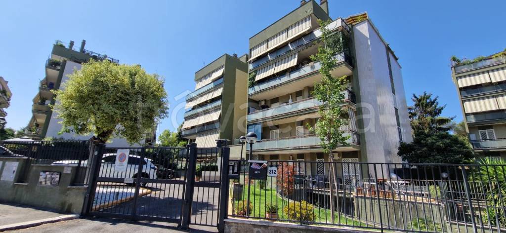 appartamento in vendita a Roma in zona Torrino