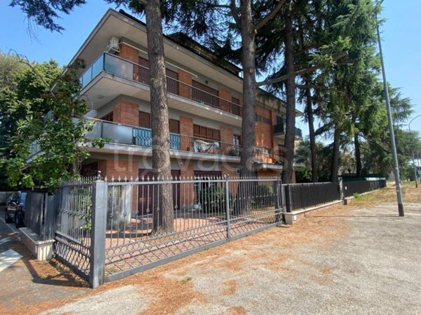 appartamento in vendita a Roma in zona Appio Claudio