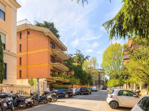 appartamento in vendita a Roma in zona Trieste
