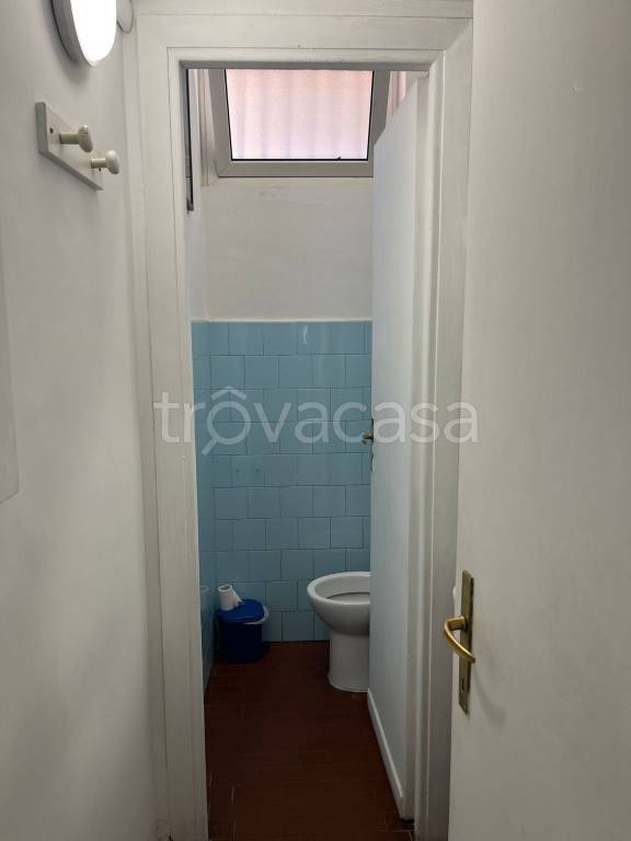 locale commerciale in vendita a Roma in zona Portuense
