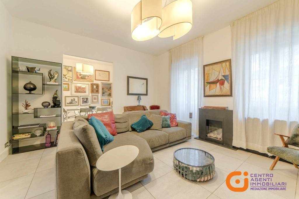 appartamento in vendita a Roma in zona Ostiense