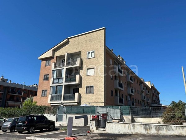 appartamento in vendita a Roma in zona Portuense