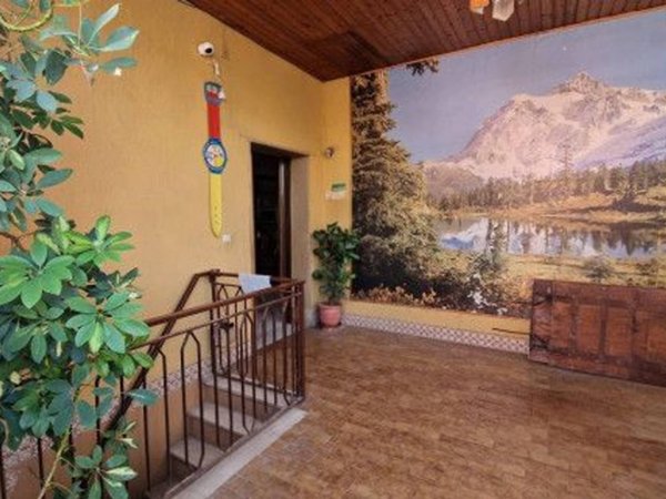 casa indipendente in vendita a Roma in zona Finocchio