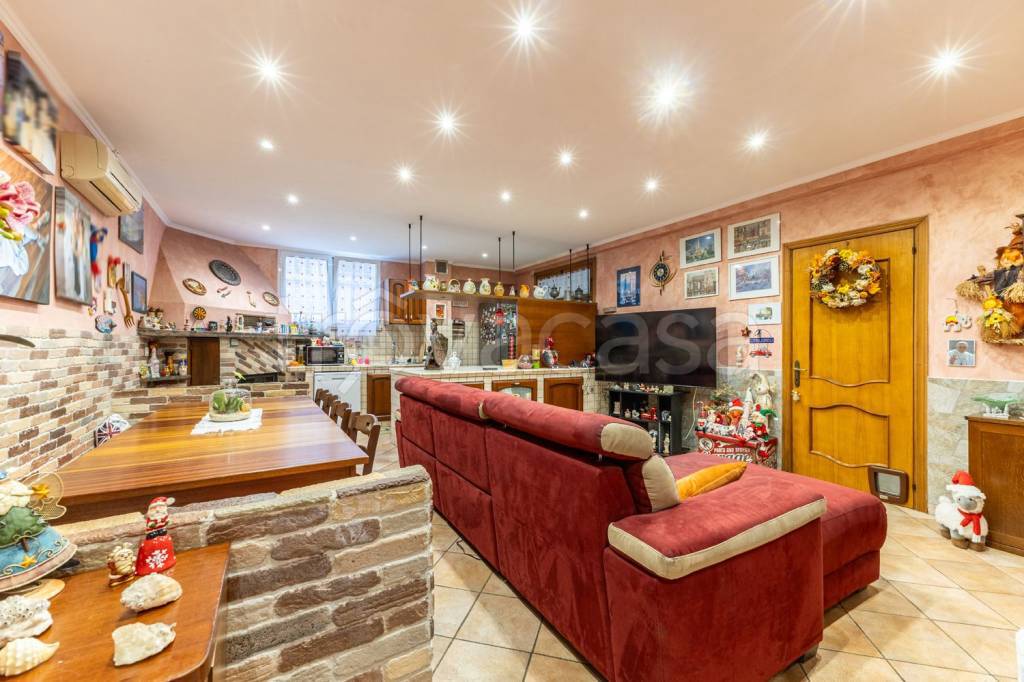 casa indipendente in vendita a Roma in zona Aurelio
