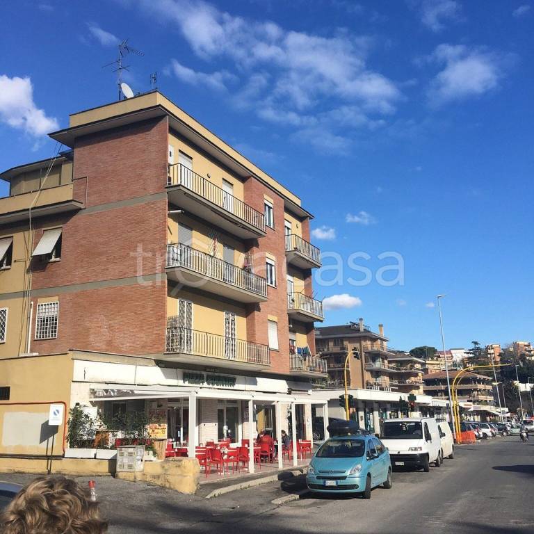 negozio in vendita a Roma in zona Portuense