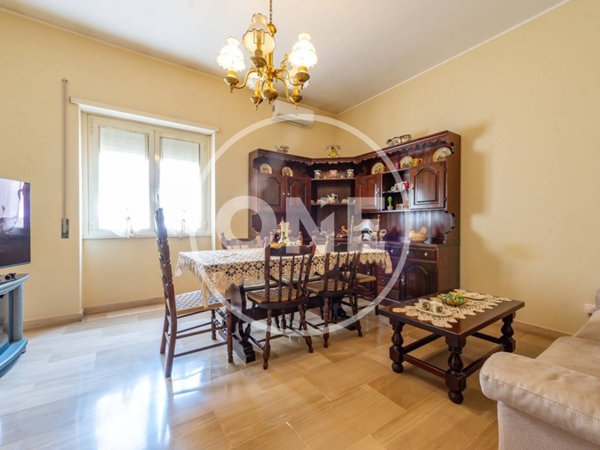 appartamento in vendita a Roma in zona Torre Angela