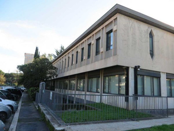 appartamento in vendita a Roma in zona EUR