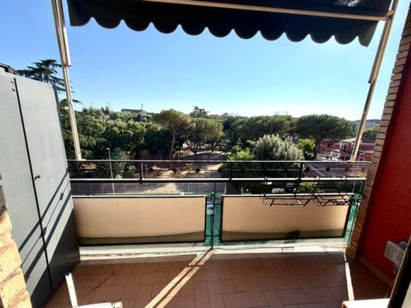 appartamento in vendita a Roma in zona Tuscolano