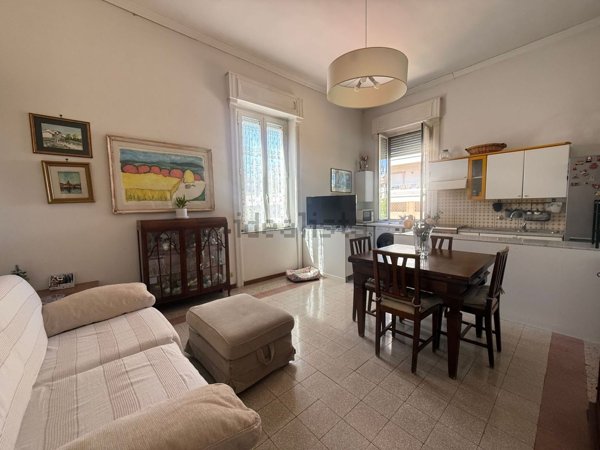 appartamento in vendita a Roma in zona Tomba di Nerone