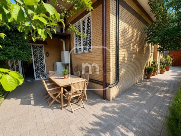 appartamento in vendita a Roma in zona Tor Bella Monaca