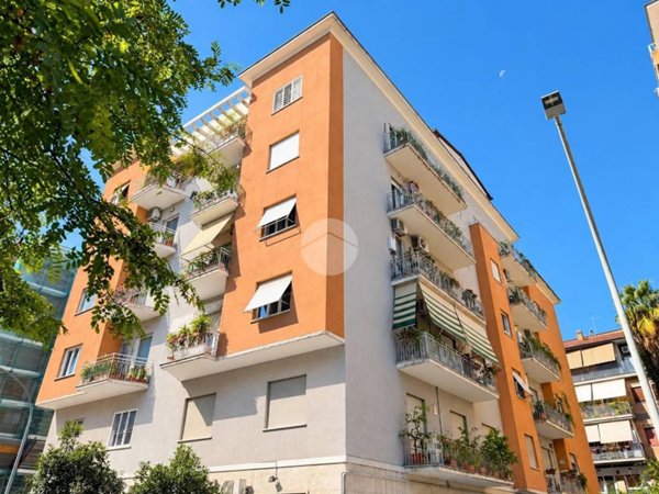 appartamento in vendita a Roma in zona Gianicolense