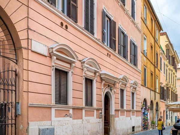 appartamento in vendita a Roma in zona Rione Borgo