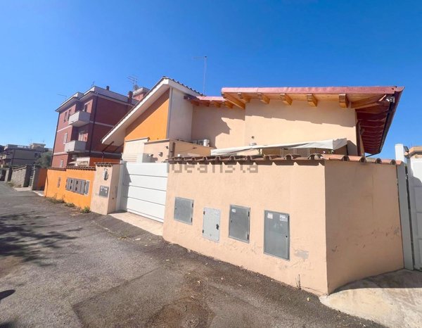 appartamento in vendita a Roma in zona Dragona/Bagnoletto