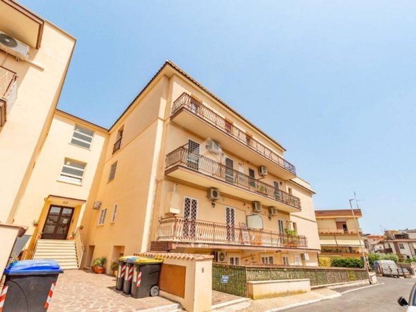 appartamento in vendita a Roma in zona Borghesiana