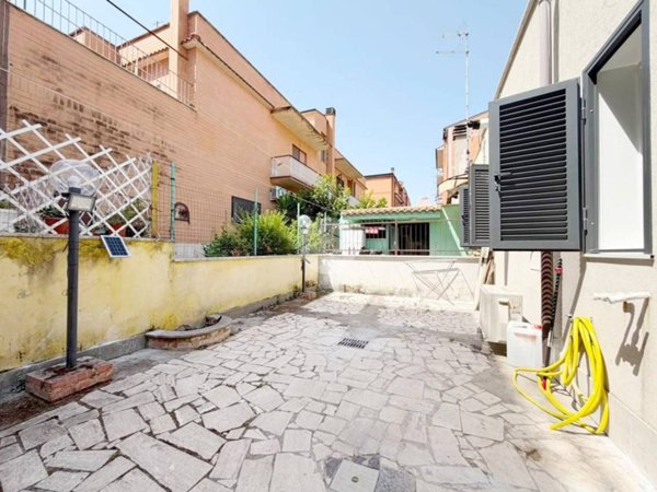 appartamento in vendita a Roma in zona Tor Vergata/Torrenova