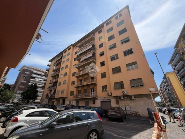 appartamento in vendita a Roma in zona Appio Latino