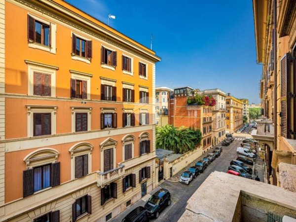 appartamento in vendita a Roma in zona Rione Prati