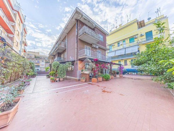 appartamento in vendita a Roma in zona Alessandrino