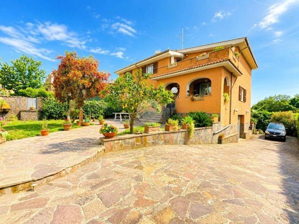 casa indipendente in vendita a Roma in zona Castel di Leva