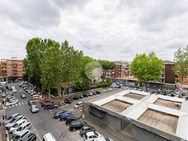 appartamento in vendita a Roma in zona Portuense