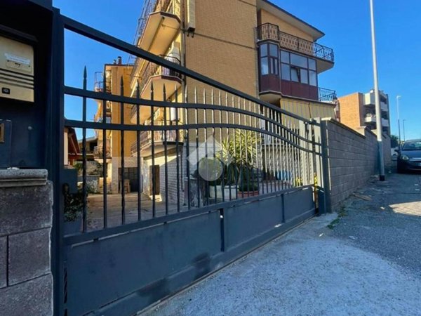 casa indipendente in vendita a Roma in zona Borghesiana