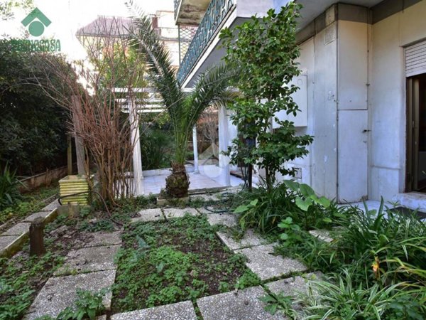 appartamento in vendita a Roma in zona Appio Claudio
