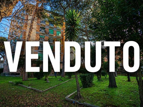 appartamento in vendita a Roma in zona Giuliano Dalmata
