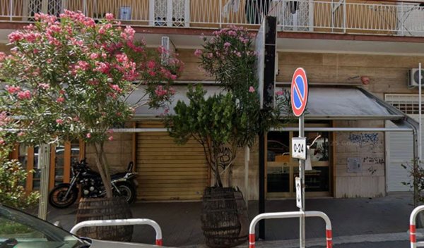 negozio in vendita a Roma in zona Primavalle