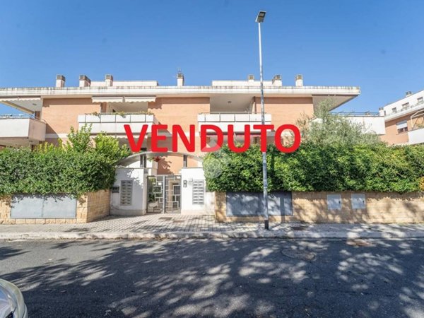 appartamento in vendita a Roma in zona Cinquina