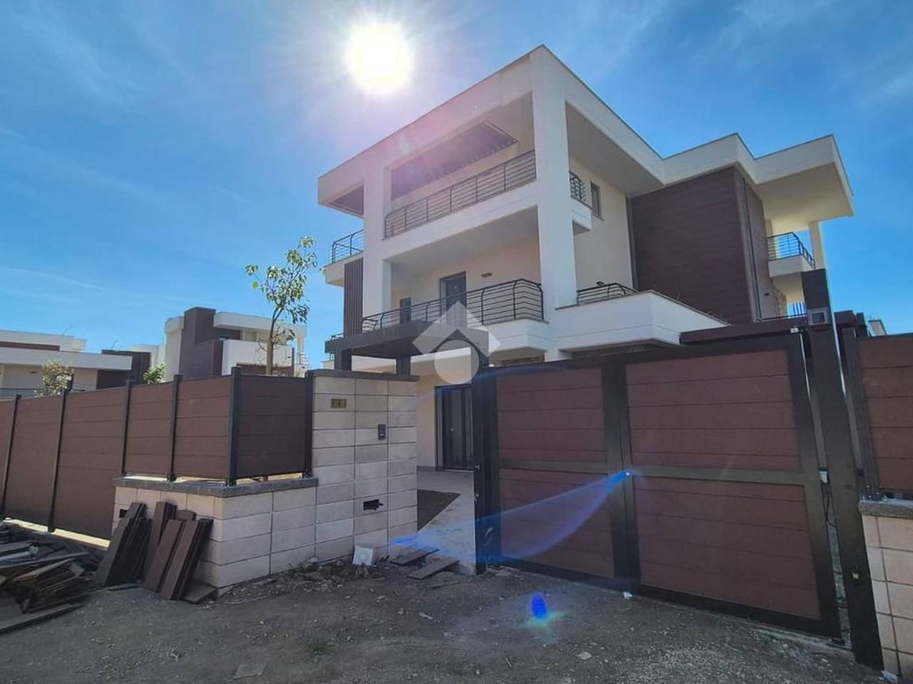 casa indipendente in vendita a Roma in zona Torre Gaia