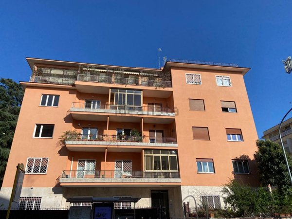 appartamento in vendita a Roma