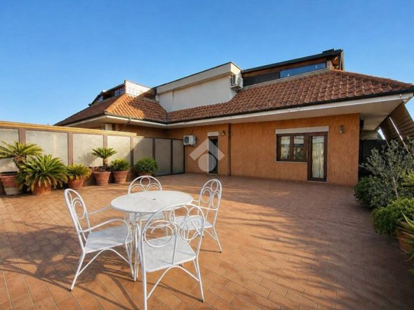 appartamento in vendita a Roma in zona Appio Claudio