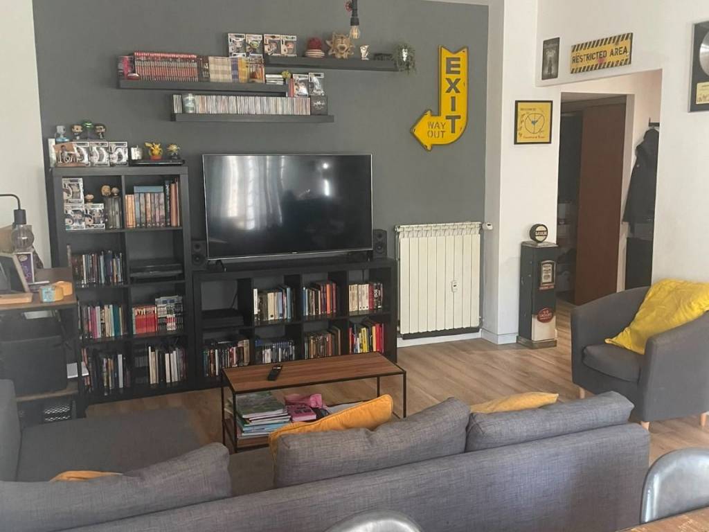 appartamento in vendita a Roma in zona Ardeatino