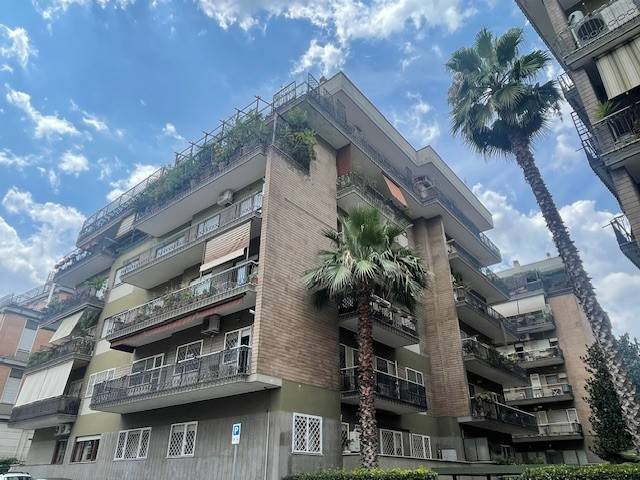 appartamento in vendita a Roma in zona Monte Sacro/Talenti