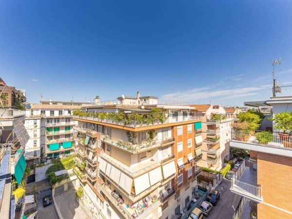 appartamento in vendita a Roma in zona Nomentano