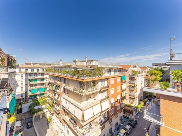 appartamento in vendita a Roma in zona Nomentano