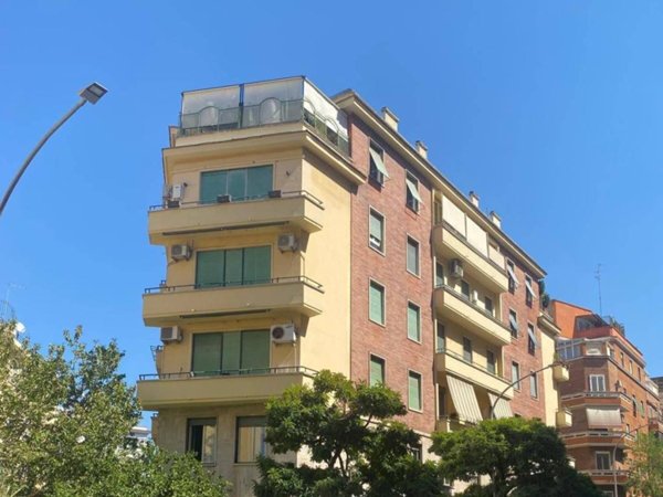 appartamento in vendita a Roma in zona Tuscolano