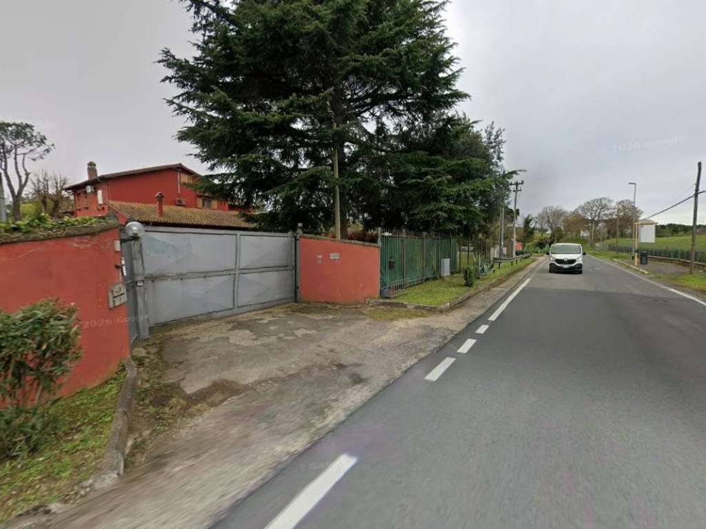 casa indipendente in vendita a Roma in zona Valle Muricana