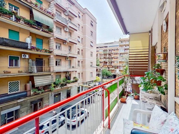 appartamento in vendita a Roma in zona Prenestino-Labicano