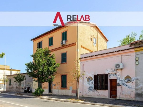 appartamento in vendita a Roma in zona Tuscolano