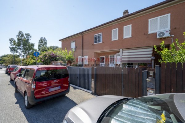 casa indipendente in vendita a Roma in zona Ottavia
