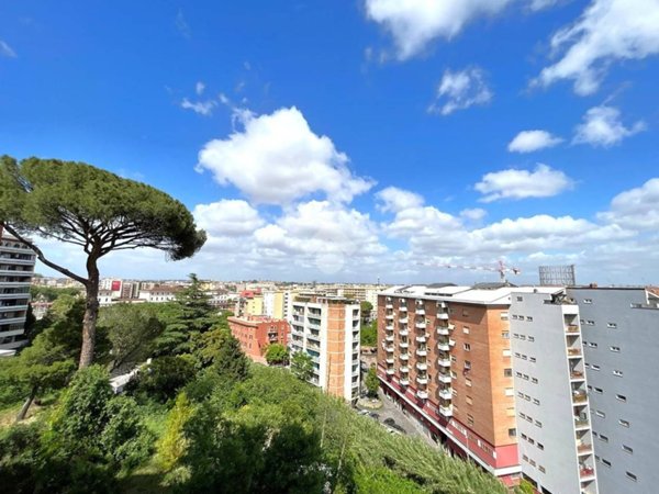 appartamento in vendita a Roma in zona Gianicolense
