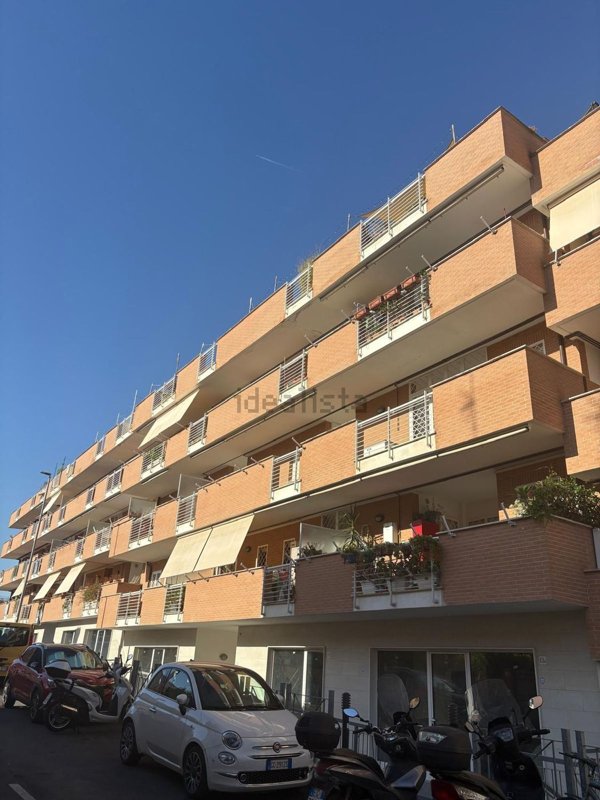 appartamento in vendita a Roma in zona Prenestino-Labicano