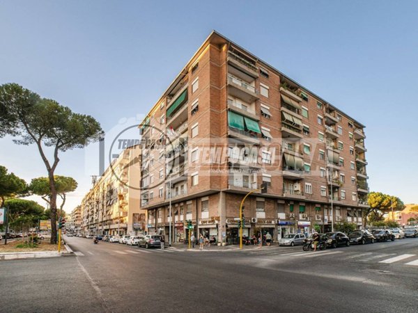 appartamento in vendita a Roma in zona Tuscolano