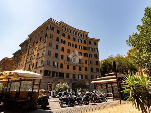 appartamento in vendita a Roma in zona Nomentano