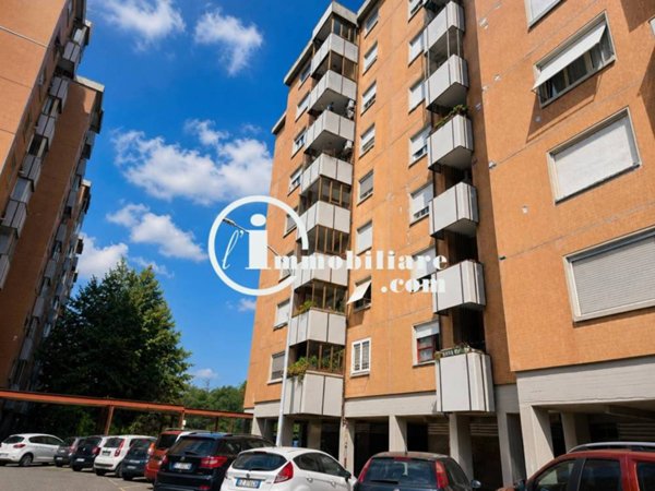 appartamento in vendita a Roma in zona Spinaceto