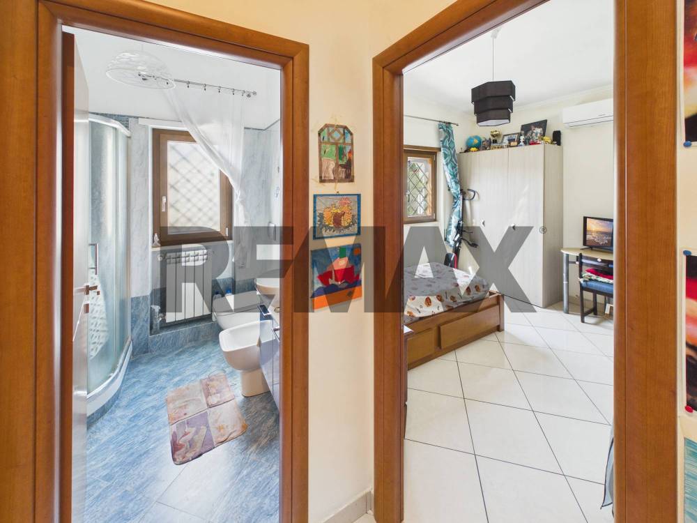 casa indipendente in vendita a Roma in zona Torrione Cerquetta